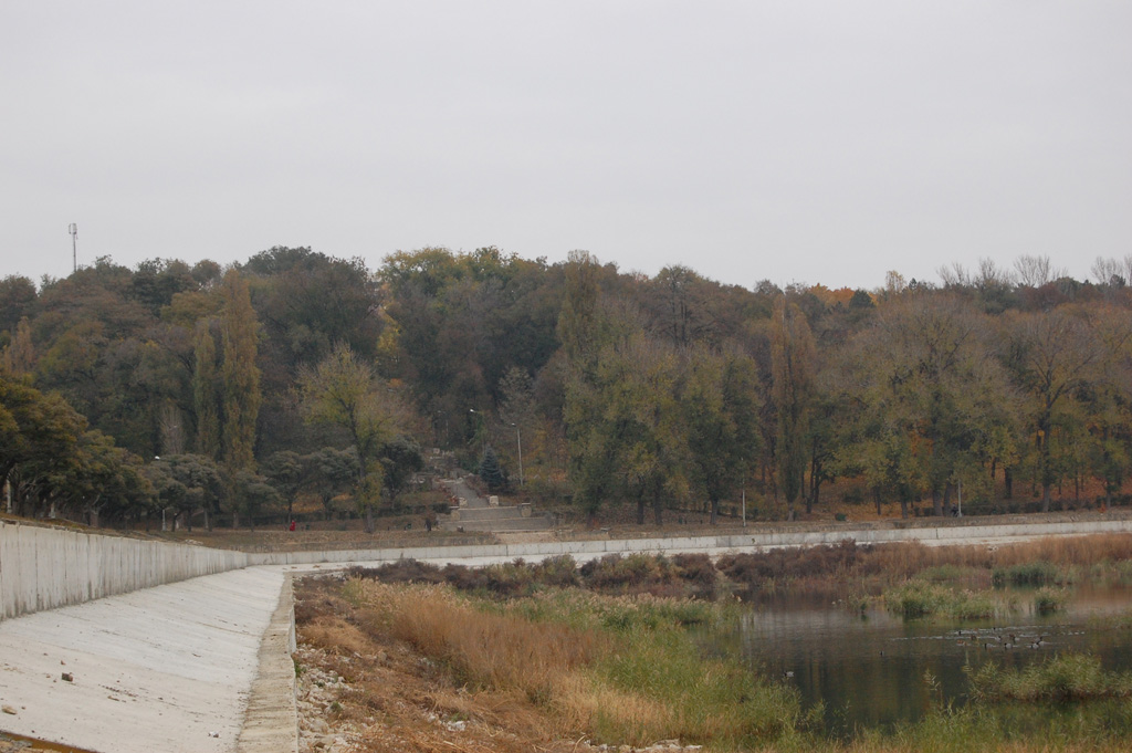 MD, Orasul Chisinau, Lacul Valea Morilor, Barajul reconstruit
