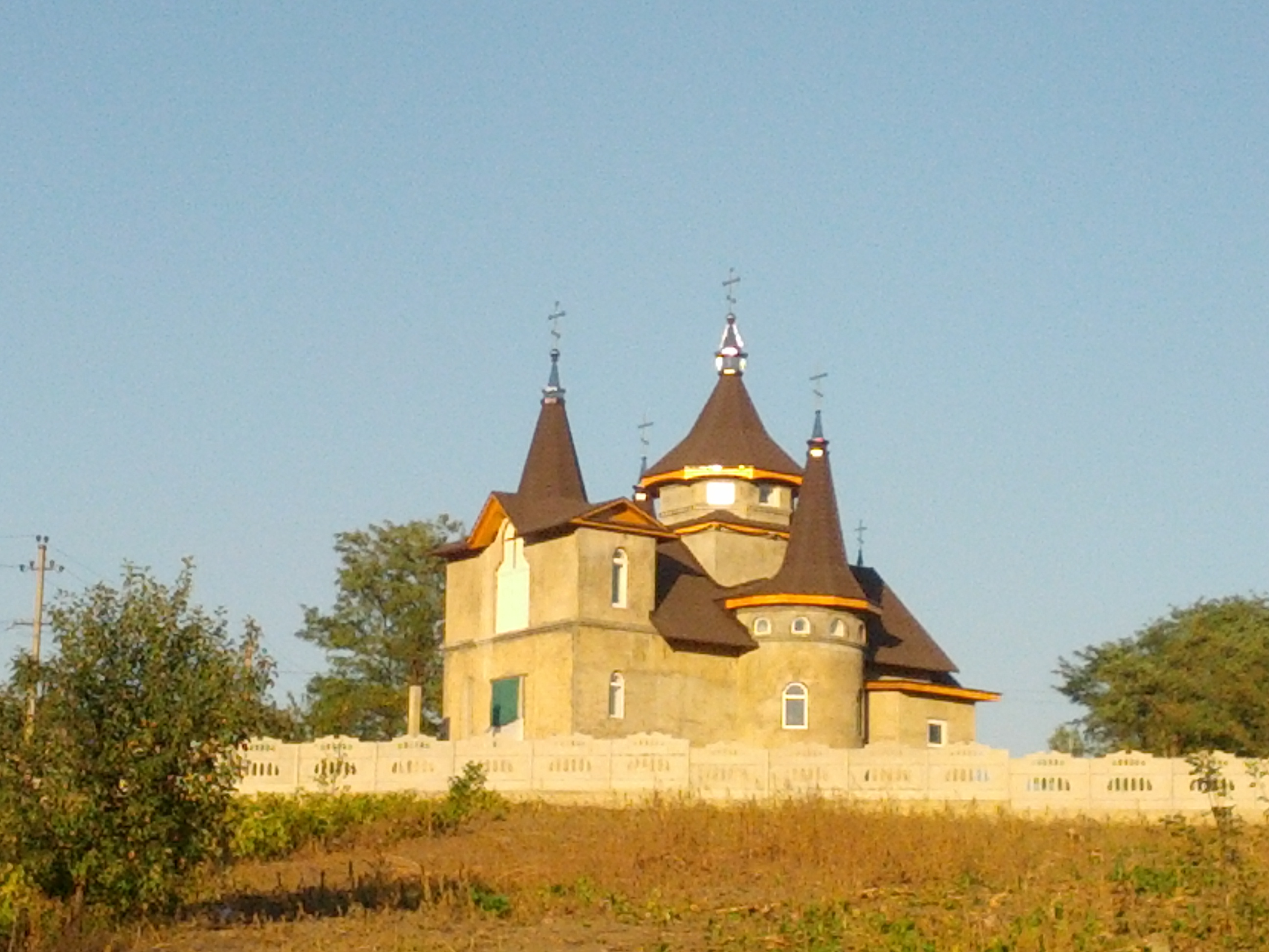 MD, Район Cimislia, Satul Ivanovca Noua, Biserica din sat