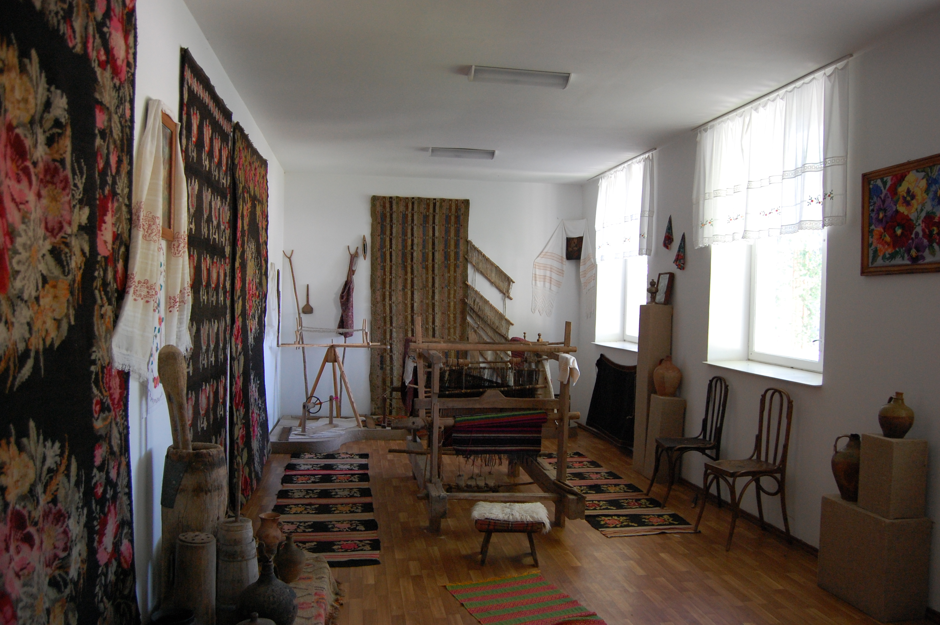 MD, District Calarasi, Satul Frumoasa, Muzeul de la Manastirea Frumoasa - Mestesug