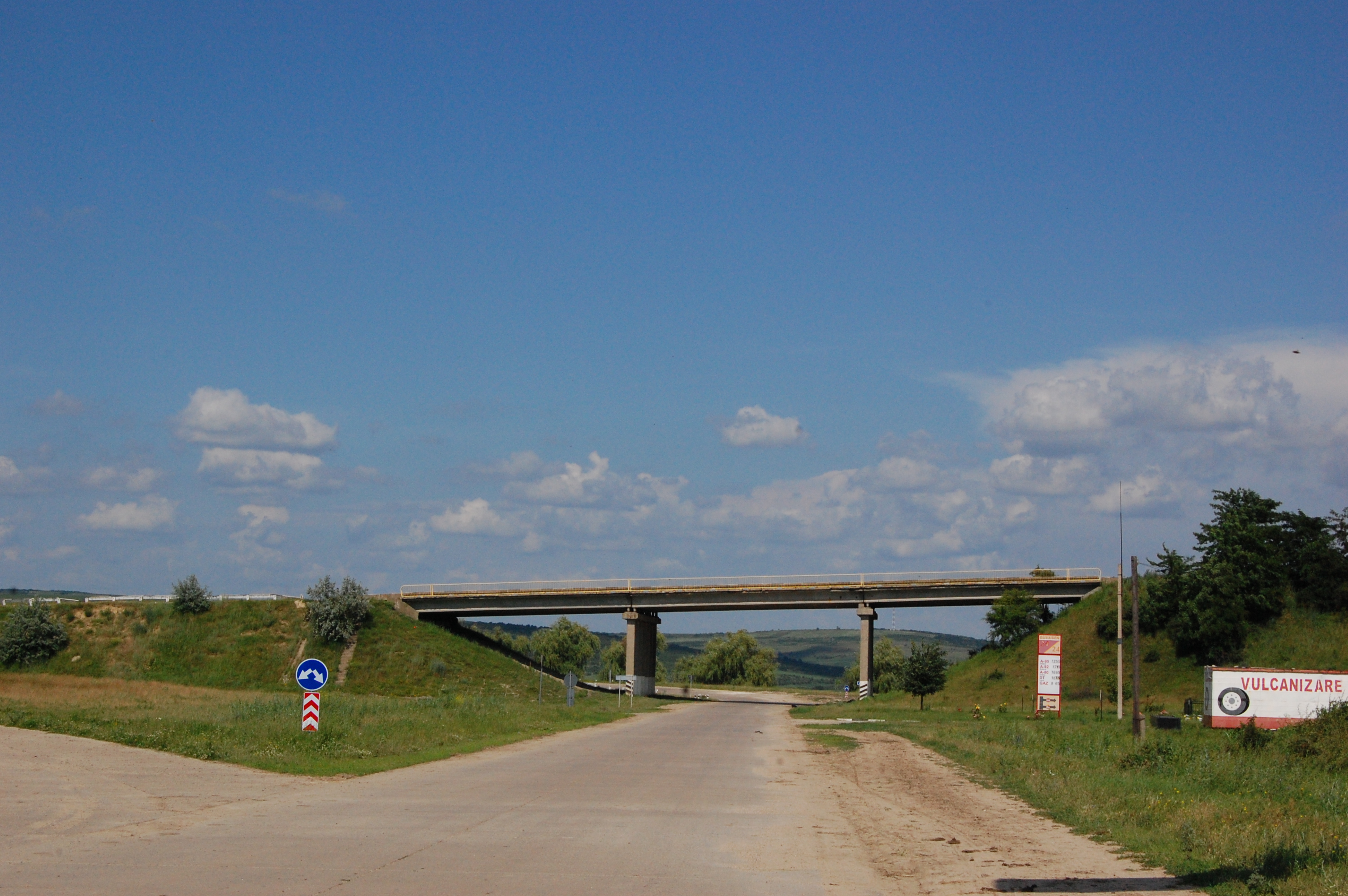 MD, Район Calarasi, Satul Bravicea, Podul de pe drumul M14 la intersectia cu drumul R20