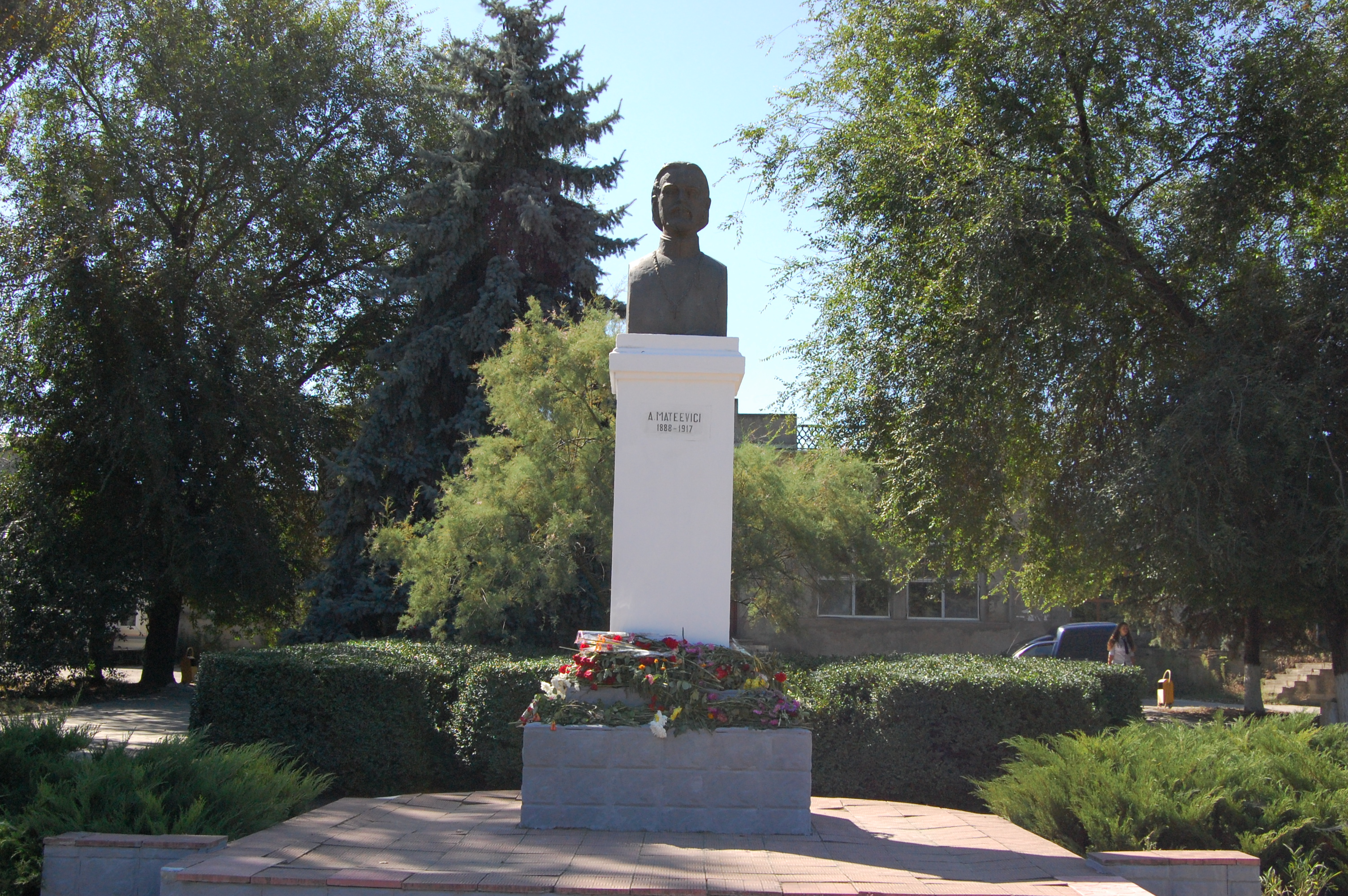 MD, Orasul Căuşeni, Monument lui Alexei Mateevici 1888-1917