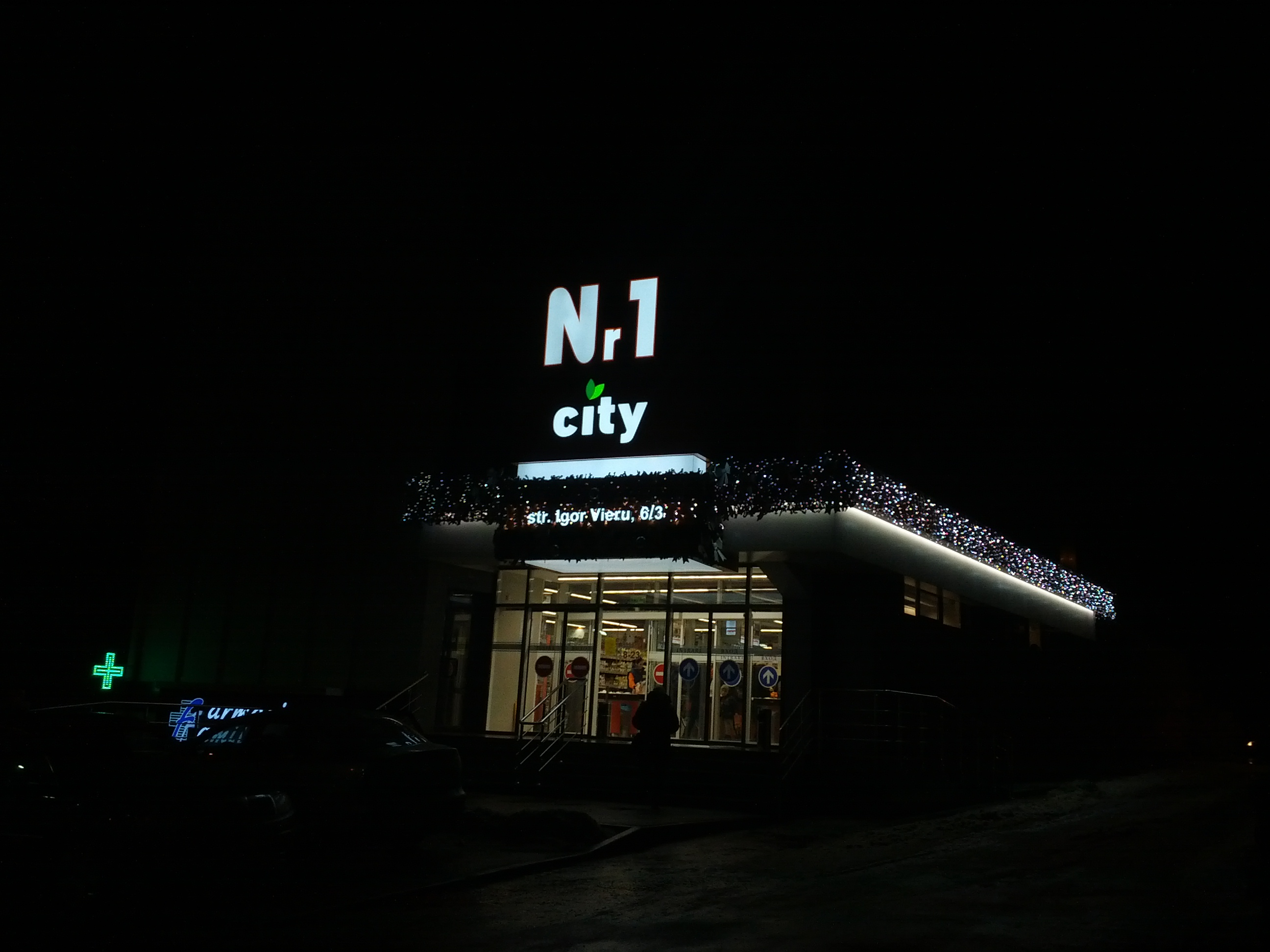 MD, Orasul Chisinau, Centrul Comercial Nr 1 City de pe strada Grigore Vieru