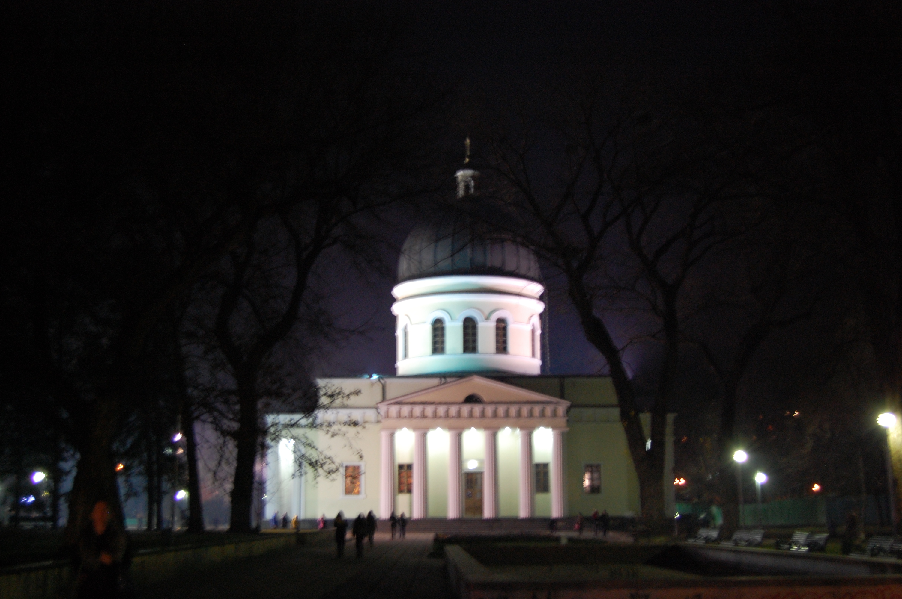 MD, Orasul Chisinau, Catedrala Nasterea Domnului, Iluminirea de noapte