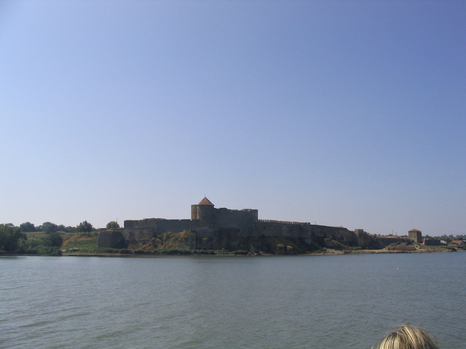 UA, Cetatea Alba vedere de pe lac