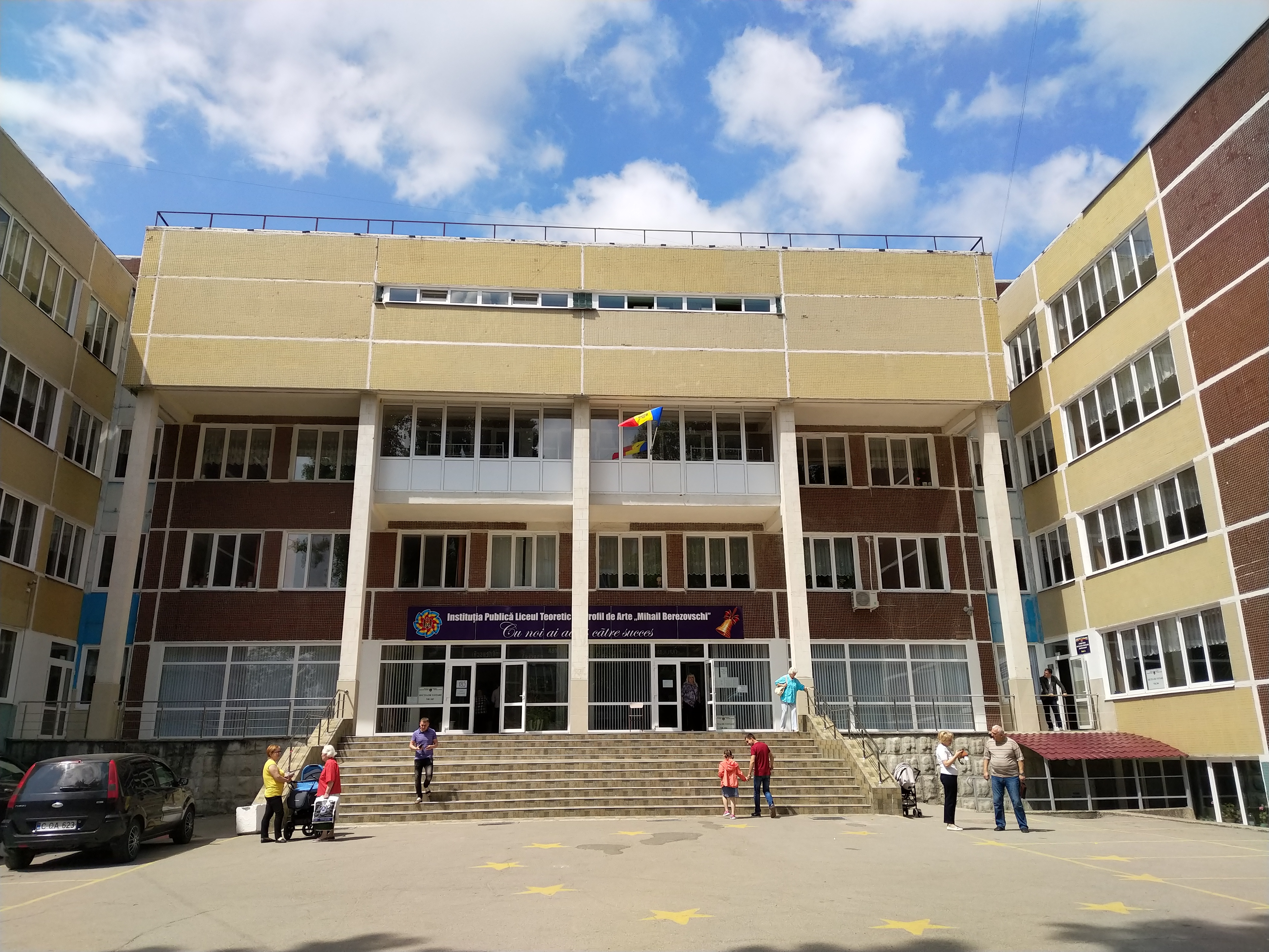 MD, Orasul Chisinau, Liceul Berezovschi la Ciocana