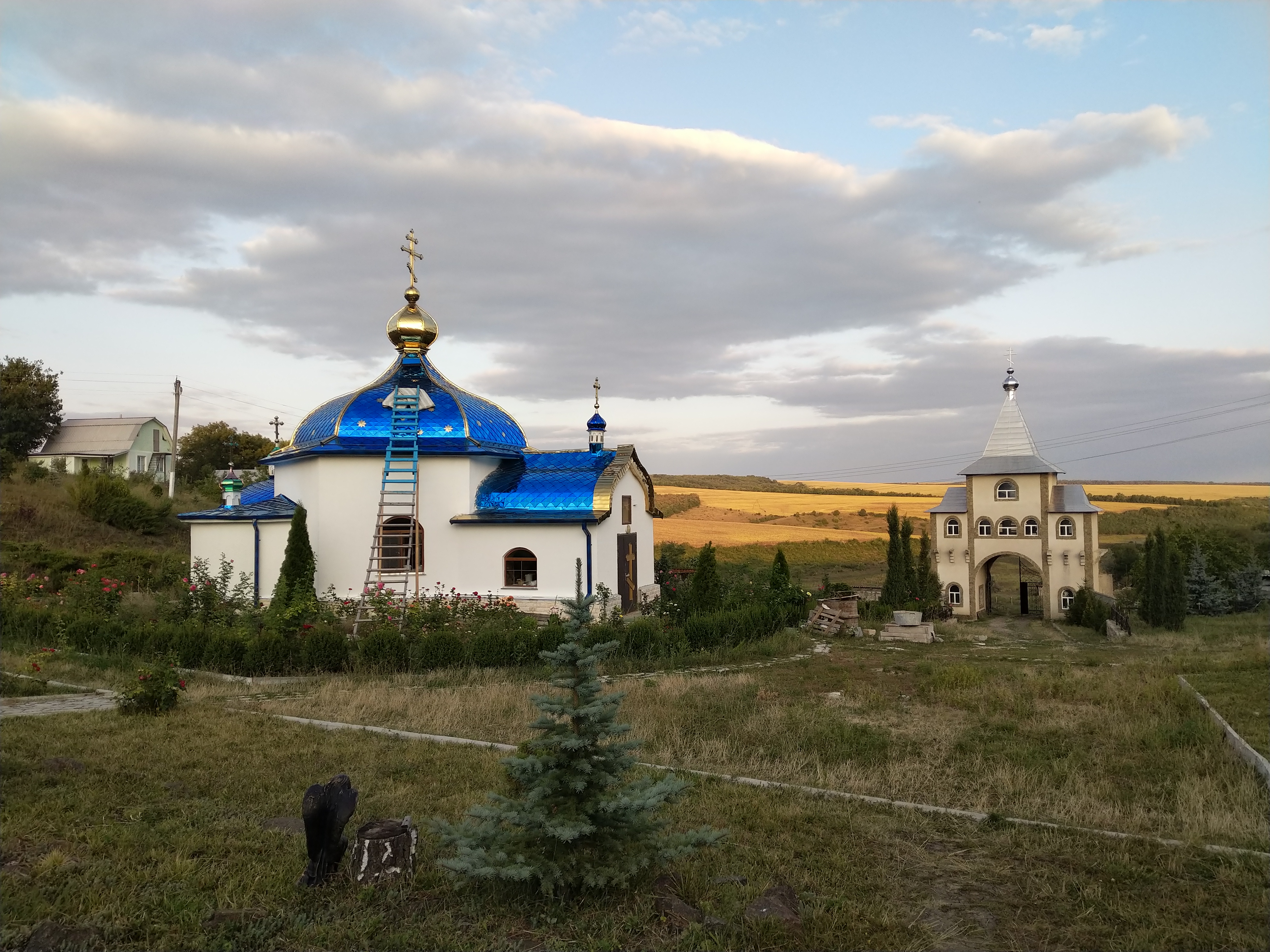 MD, Район Cimislia, Satul Zloti (Statie de Cale Ferata), Mănăstirea Zloț biserica de iarnă