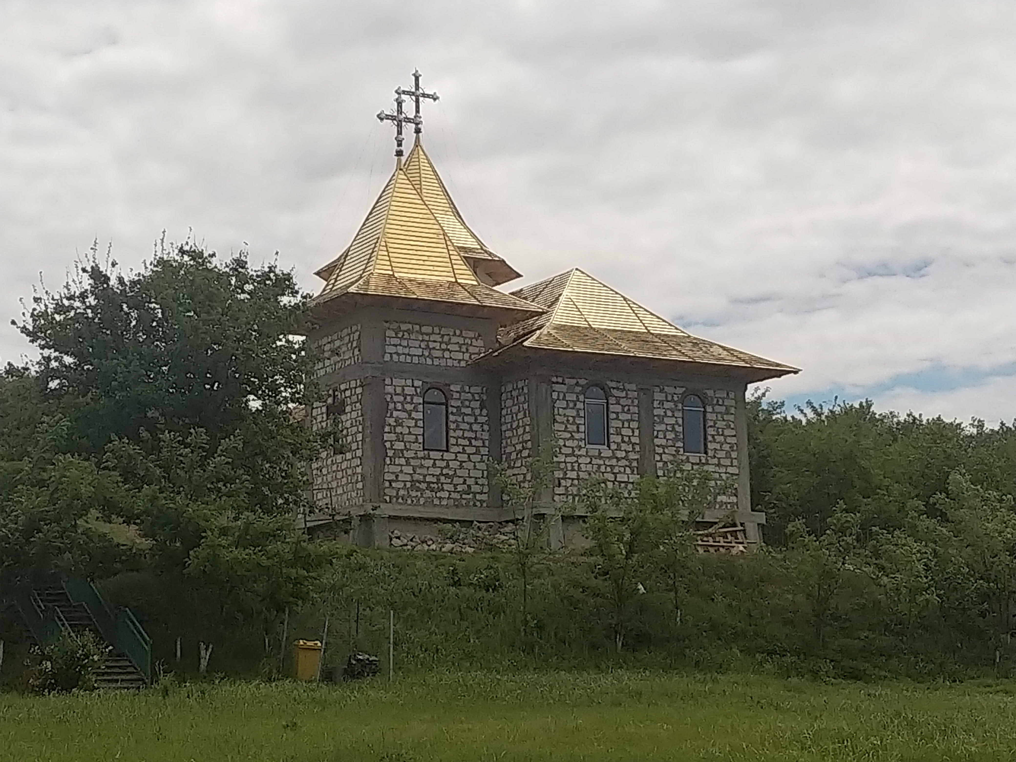 MD, Район Cantemir, Satul Stoianovca, Manastirea Eroilor in constructie