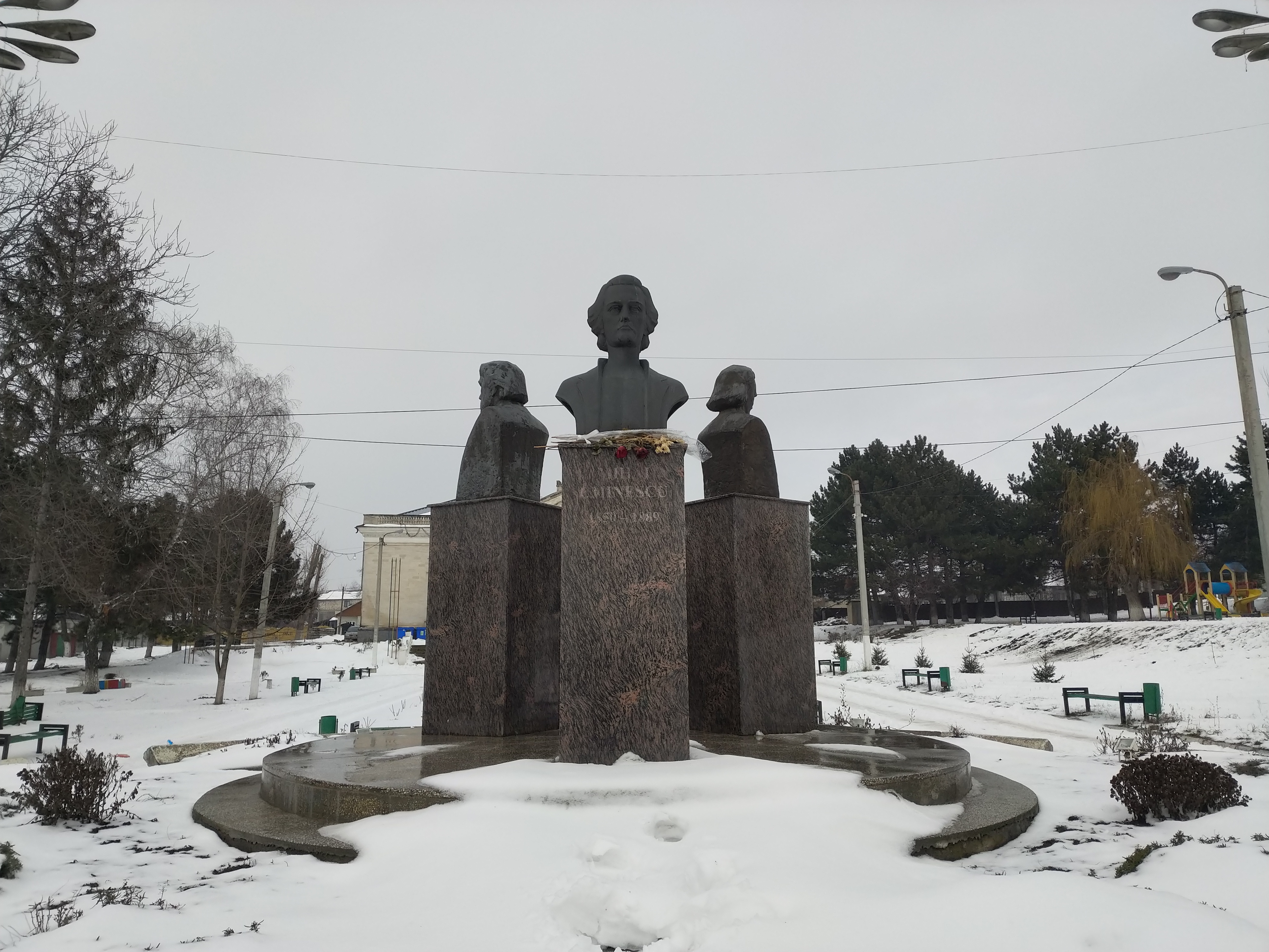MD, Municipality Chisinau, Satul Truseni, Monument lui Mihai Eminescu la Trușeni