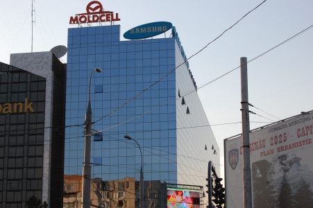 MD, Orasul Chişinău, Cladirea Ipteh, Oficii, Samsung, Moldcell