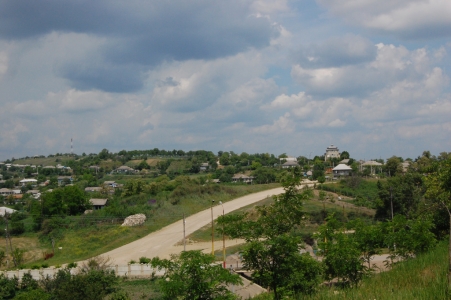 MD, District Cimislia, Satul Gura Galbenei, Vedere de la Biserica 