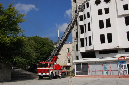 MD, Orasul Chisinau, Exerciţiu demonstrativ, Maşina de Pompieri cu scara mobilă