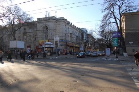MD, Orasul Chişinău, Intersecția Bulevardului Ștefan cel Mare cu Strada Armenească