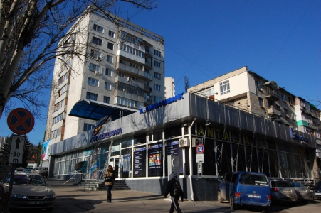 MD, Orasul Chisinau, Oficiu Air Moldova, Moldindcombank, Sky Aliance Travel Agency