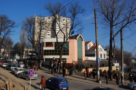 MD, Orasul Chişinău, Consulatul României la Chișinău