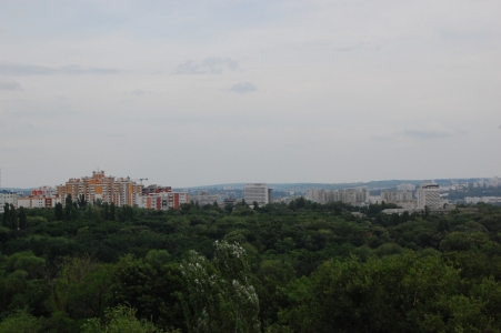 MD, Orasul Chişinău, Parcul Valea Trandafirilor, Vedere de pe Roata Dracului spre centrul orasului