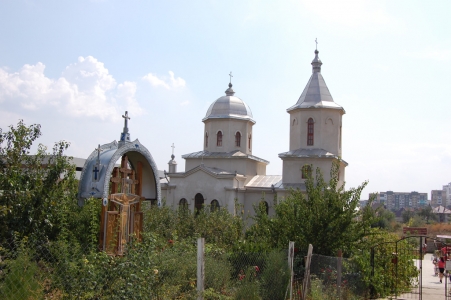 MD, Orasul Chişinău, Biserica Ortodoxa Sfinta Cuvioasa Paraschiva pe strada Nicolae Sulac