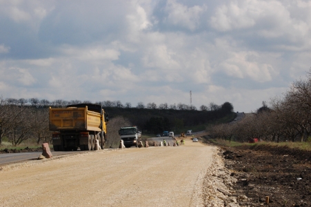 MD, Orasul Hînceşti, Drumul Chisinau-Hincesti R3 in reconstructie