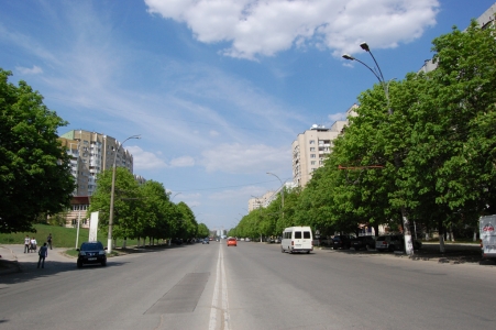 MD, Orasul Chisinau, Sectorul Rîșcani, Bulevardul Moscovei, vedere spre strada Studentilor