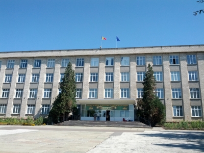 MD, Municipiul Chişinău, Satul Stăuceni, Colegiul National de Viticultura si Vinificatie, Blocul central