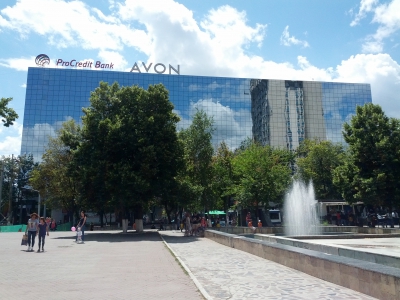 MD, Orasul Chişinău, Cladirea IPTEH, Procredit Bank, AVON, Oficii