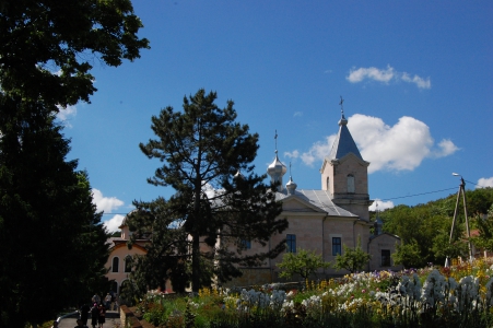 MD, District Ialoveni, Satul Suruceni, Biserica Sfantul Gheorghe de la Manastirea Suruceni 