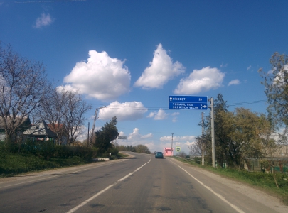MD, Raionul Leova, Satul Cneazevca, Drumul R34 La intersectia cu drumul Tomaiul Nou si Saratica Veche
