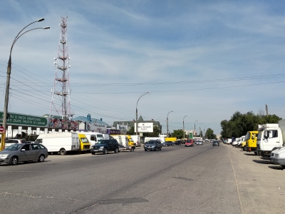 MD, Orasul Chişinău, Strada Calea Basarabiei la Piata Revenco