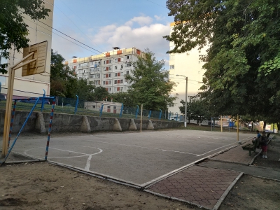 MD, Orasul Chişinău, Teren de Basket la Liceul Orizont 
