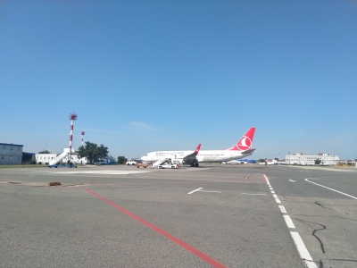 MD, Orasul Chişinău, Avion Turkish Airlines si turnul de comanda