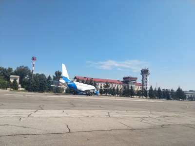MD, Orasul Chişinău, Vedere spre turnul de comanda si control al Airoportului din Chisinau