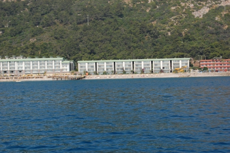 TR, Hoteluri pe litoralul Marii Mediterane