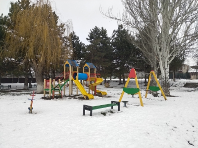 MD, Municipiul Chişinău, Satul Truşeni, Teren de joacă pentru copii la Trușeni