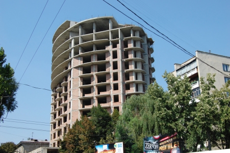 MD, Orasul Chisinau, Casa in constructie