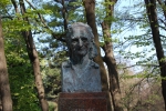 Monumentul lui Grigore Vieru, Parcul National Stefan cel Mare, Gradina Publica