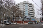 Intersecția străzilor Vasile Alexandri cu 31 August, Bloc de locuit, Apartamente, Victoriabank, Farmacia Familiei