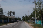 Drumul prin centrul satului