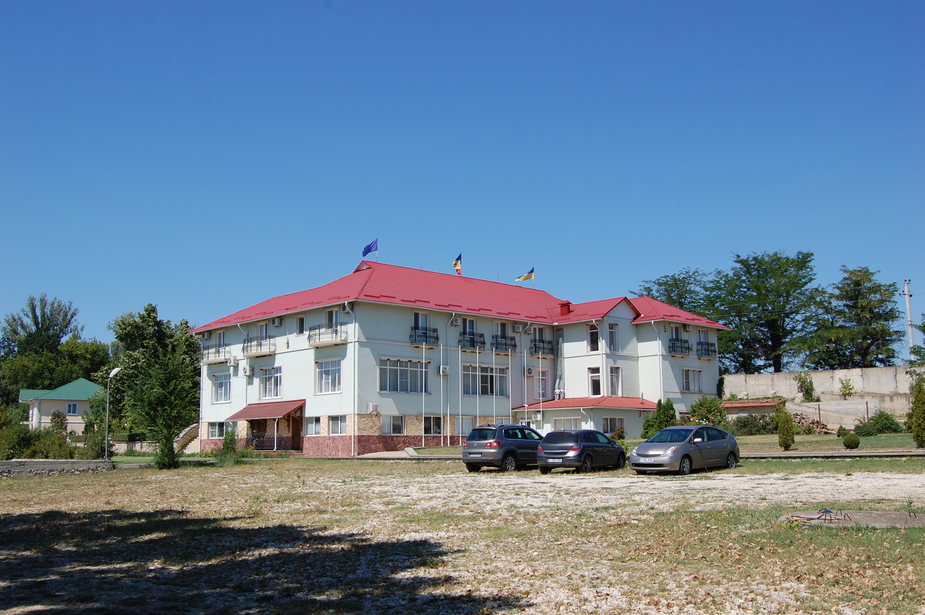 MD, District Ialoveni, Satul Costesti, Baza de odihna Costești, Oficiul Central, Parcarea