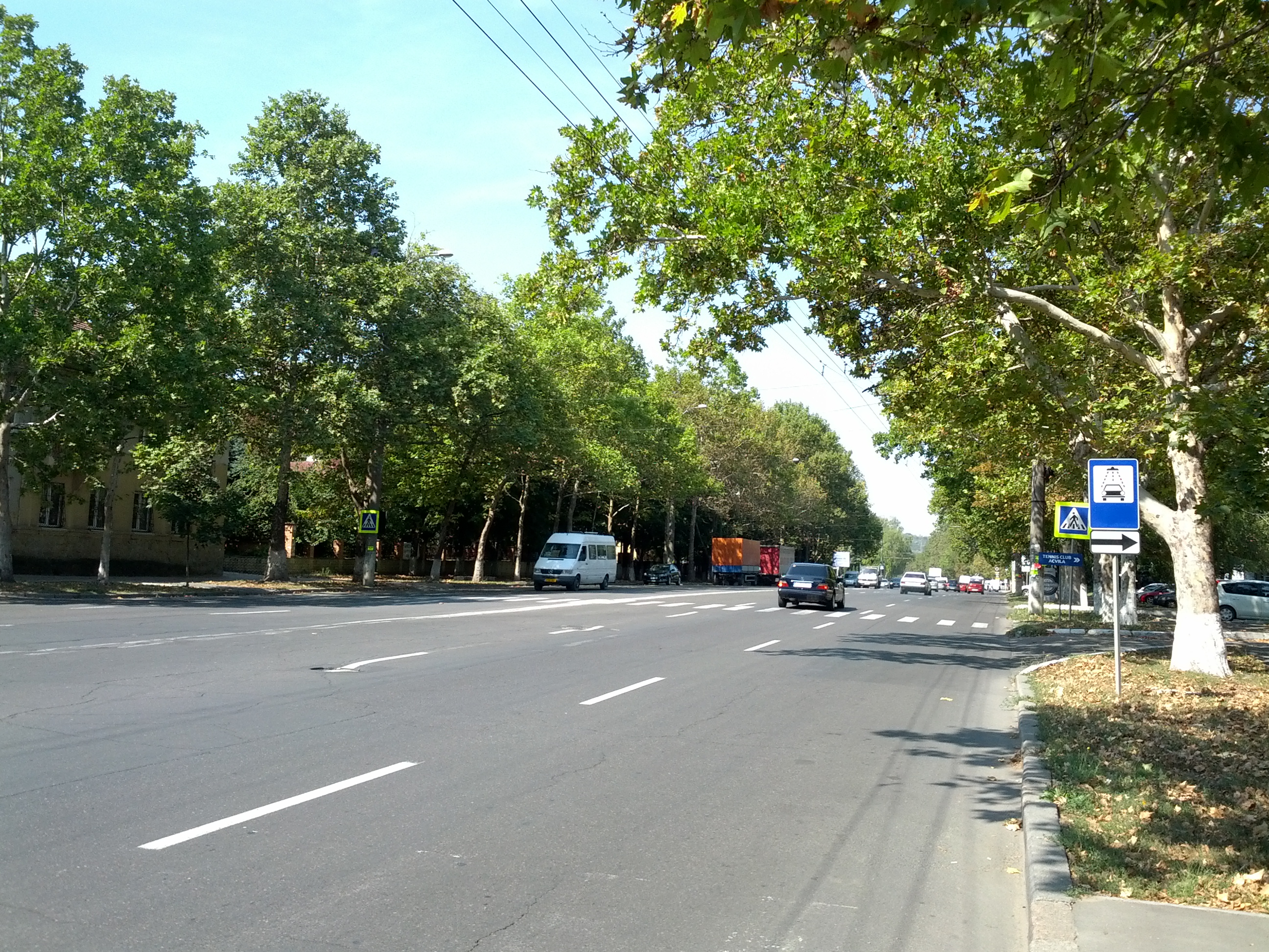 MD, Orasul Chişinău, Strada Calea Iesilor intersectie cu Strada 27 Martie 1918