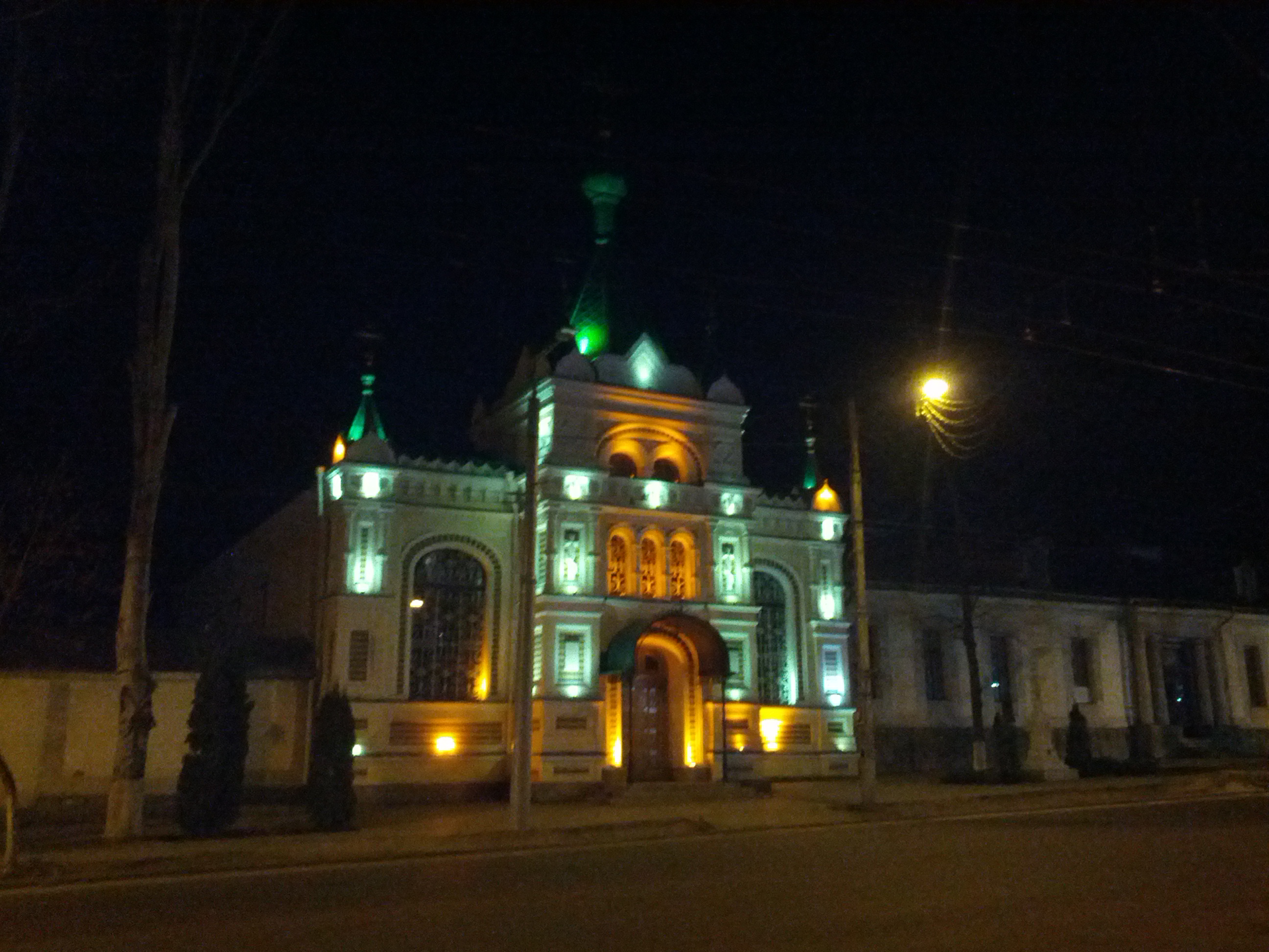 MD, Orasul Chisinau, Biserica Sfantul Ierarh Nicolae pe timp de noapte