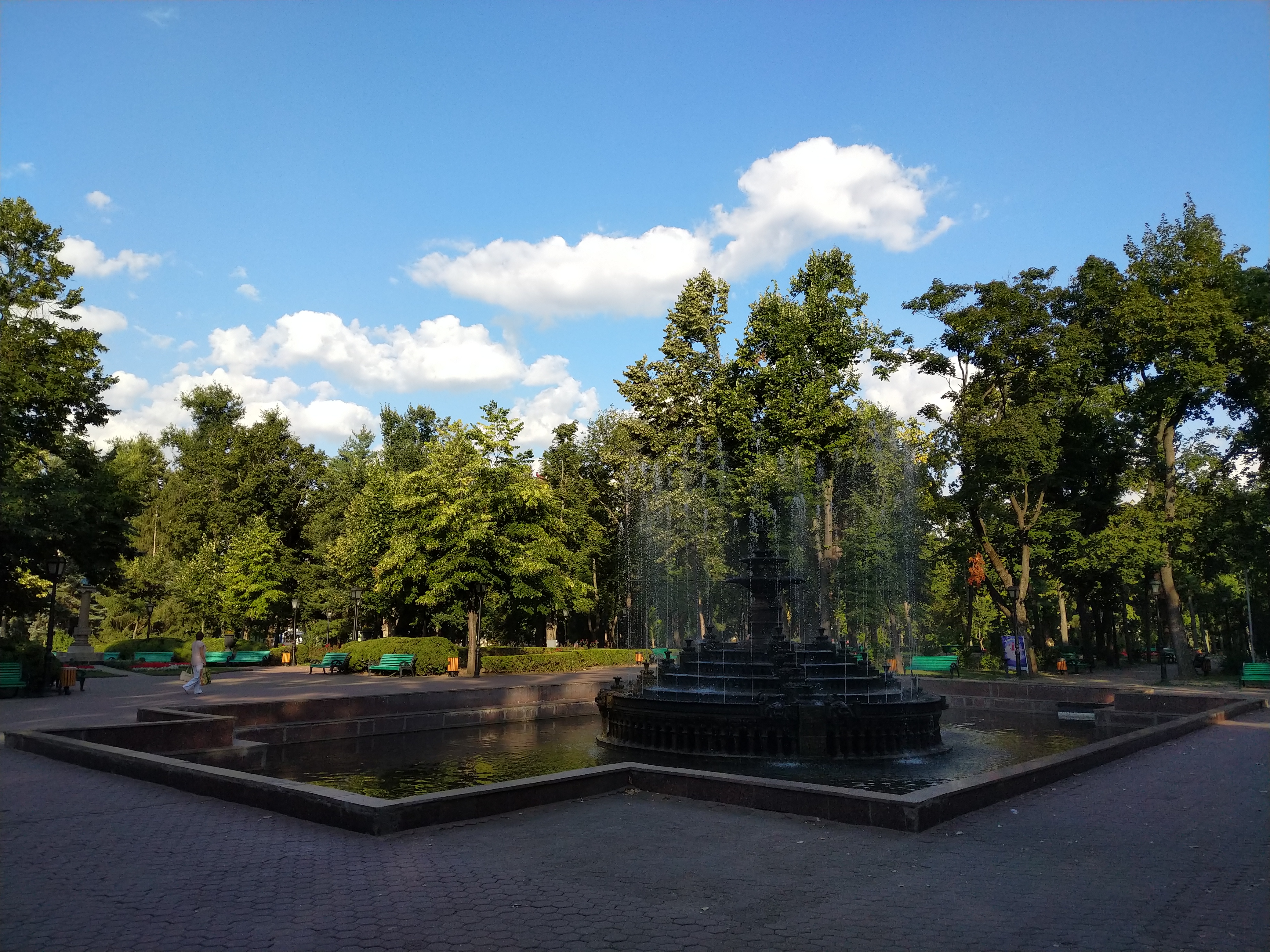 MD, Orasul Chisinau, Havuzul din parcul central