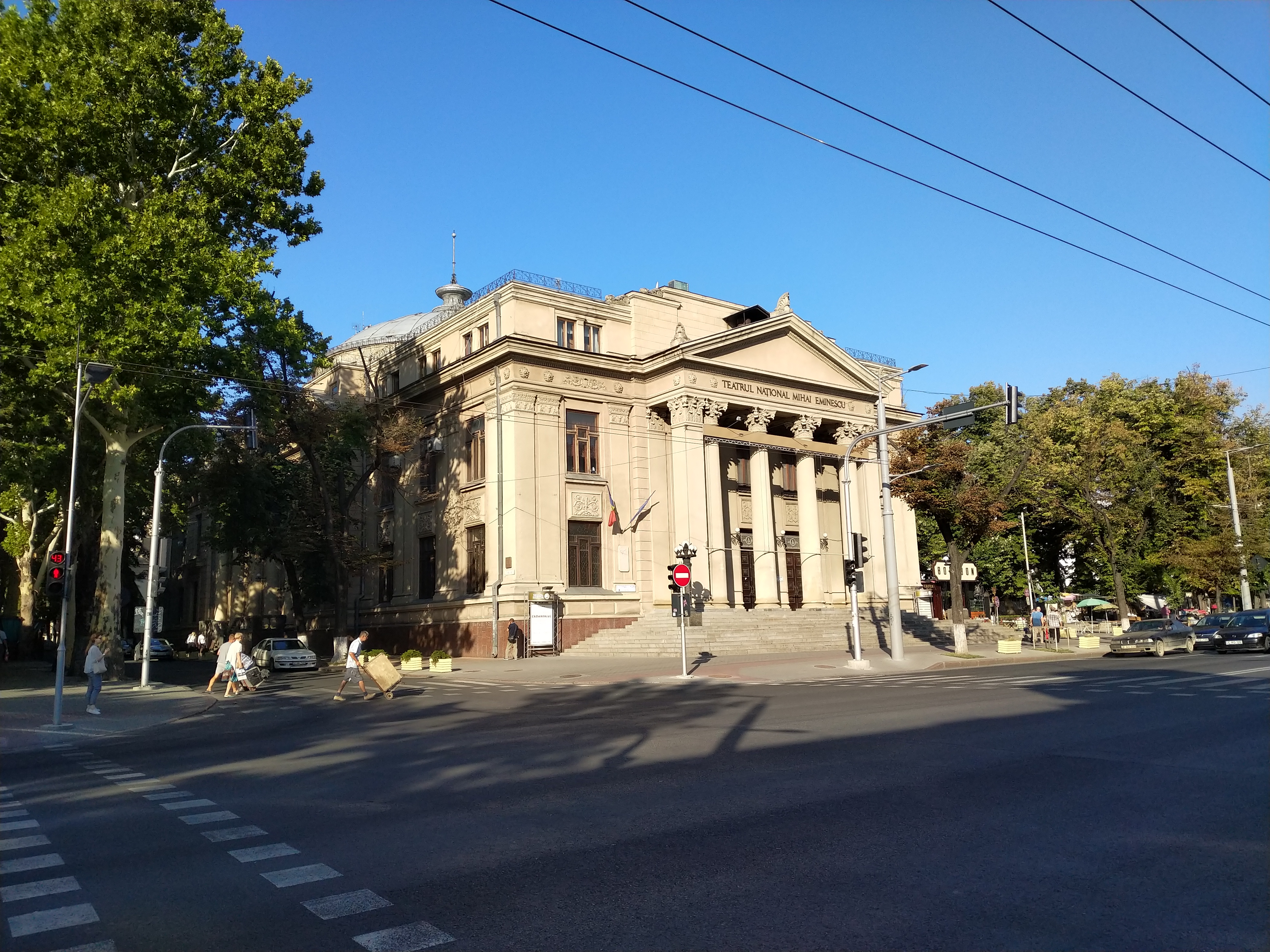 MD, Orasul Chişinău, Teatrul National Mihai Eminescu