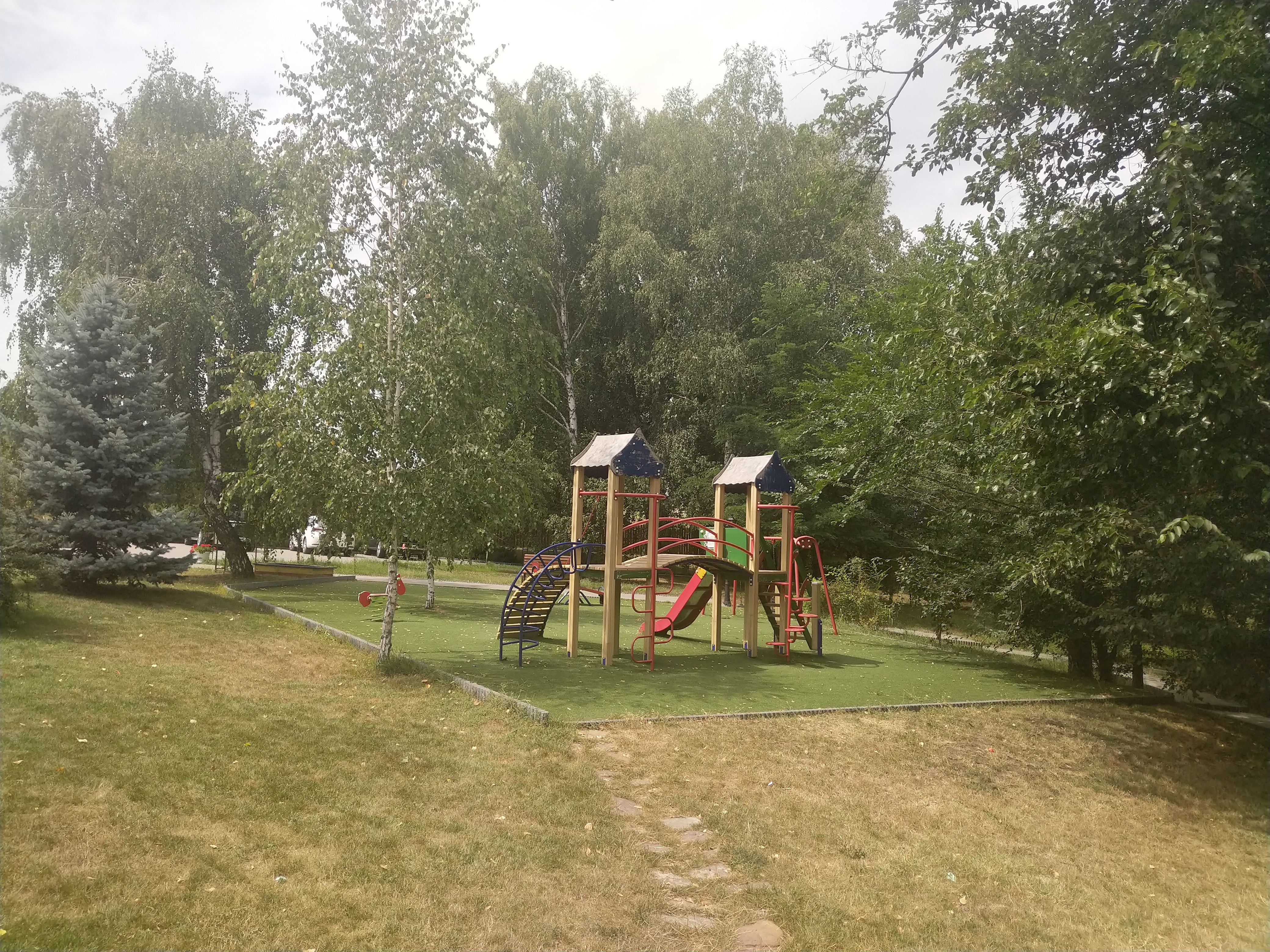 MD, District Criuleni, Satul Magdacesti, Teren de joacă pentru copii la International Park