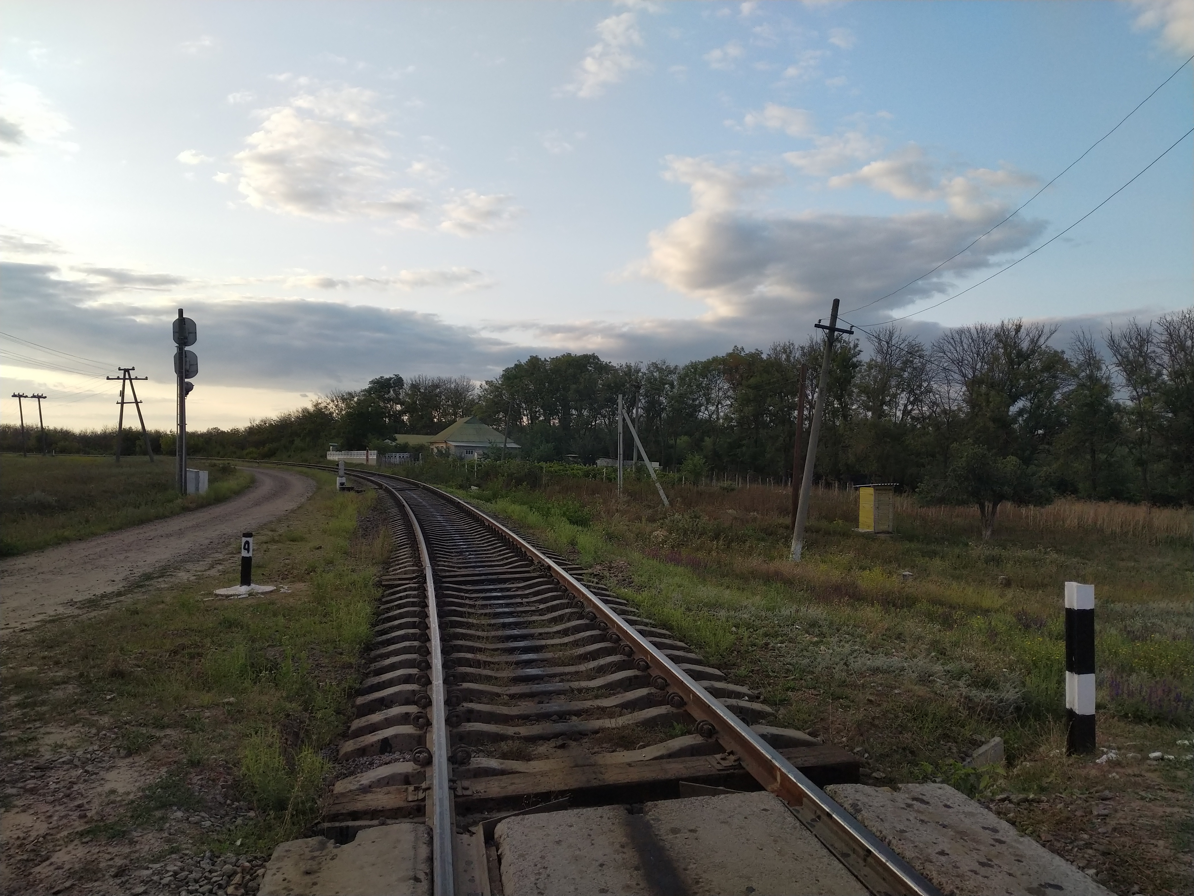 MD, District Cimislia, Satul Zloti (Statie de Cale Ferata), Trecere la nivel cu calea ferată în satul Zloț