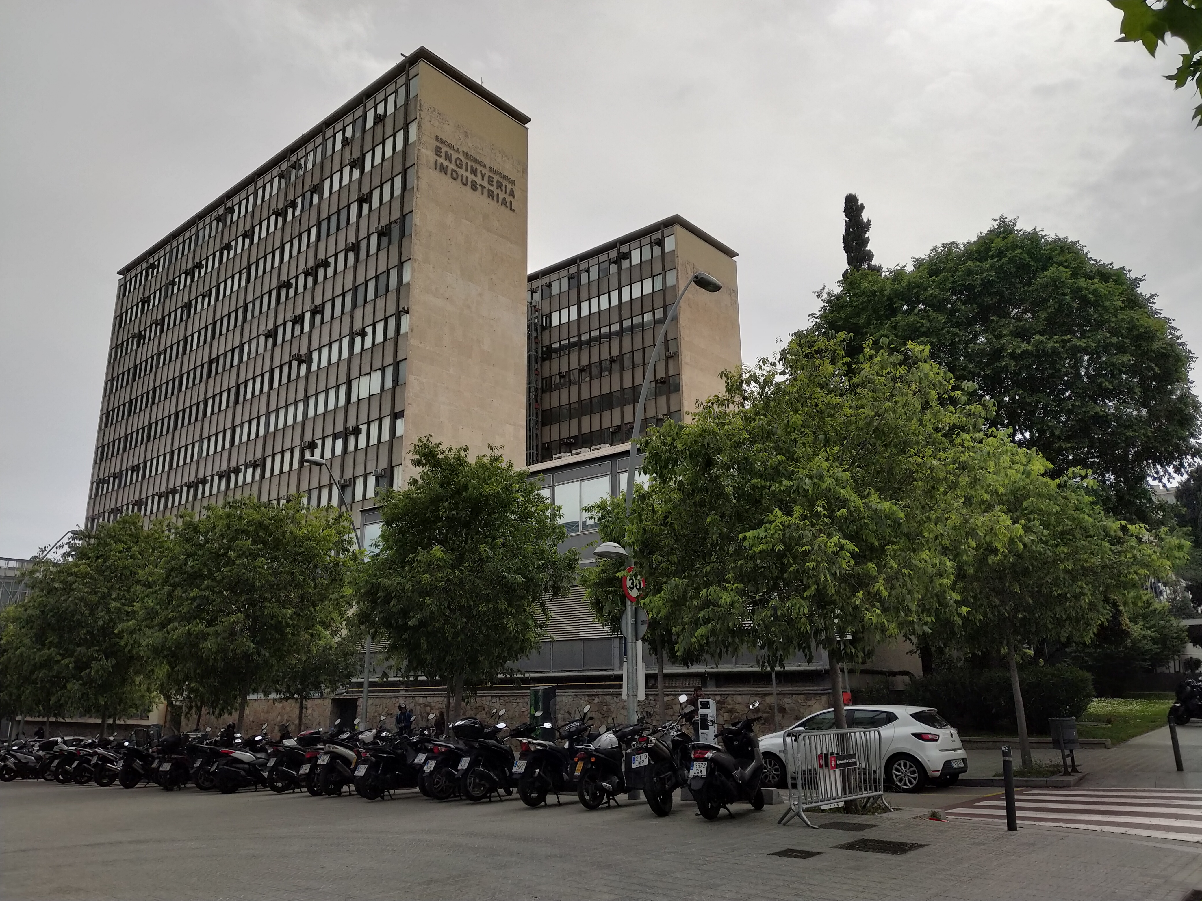 ES, Zona Universitara in Barselona, Ingineria Industriala