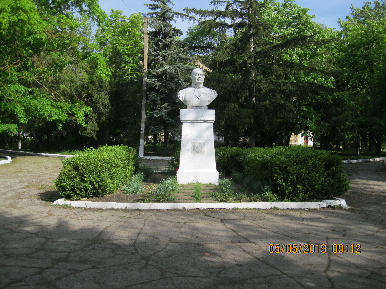 MD, District Orhei, Satul Cucuruzenii de Sus, Monument lui Cotovskii