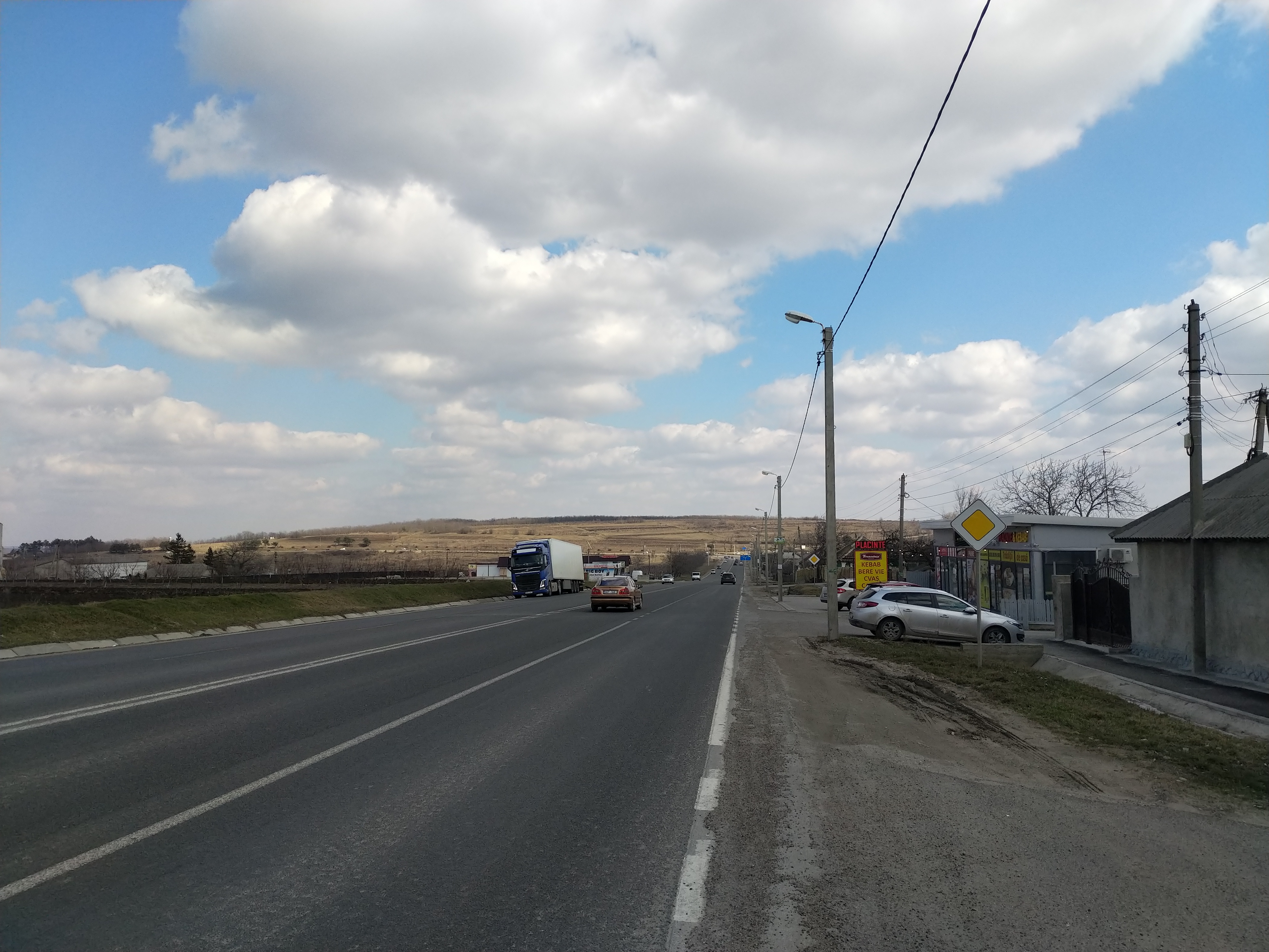 MD, District Orhei, Satul Peresecina, Drumul național M2 Peresecina -Orhei