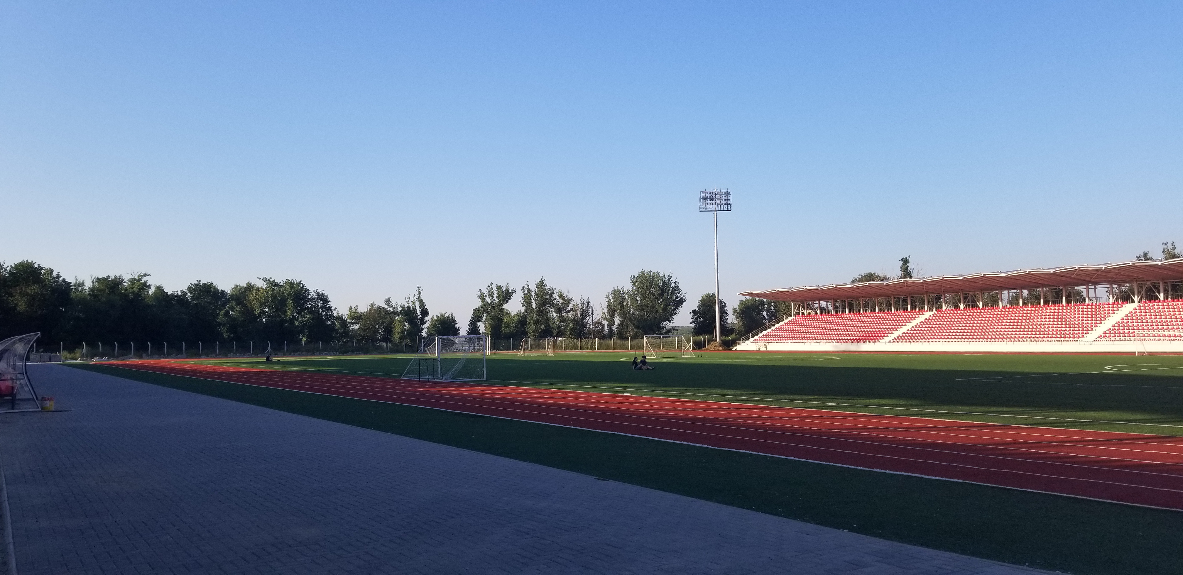 MD, Orasul Comrat, Stadion cu tribune pentru spectatori la Komrat