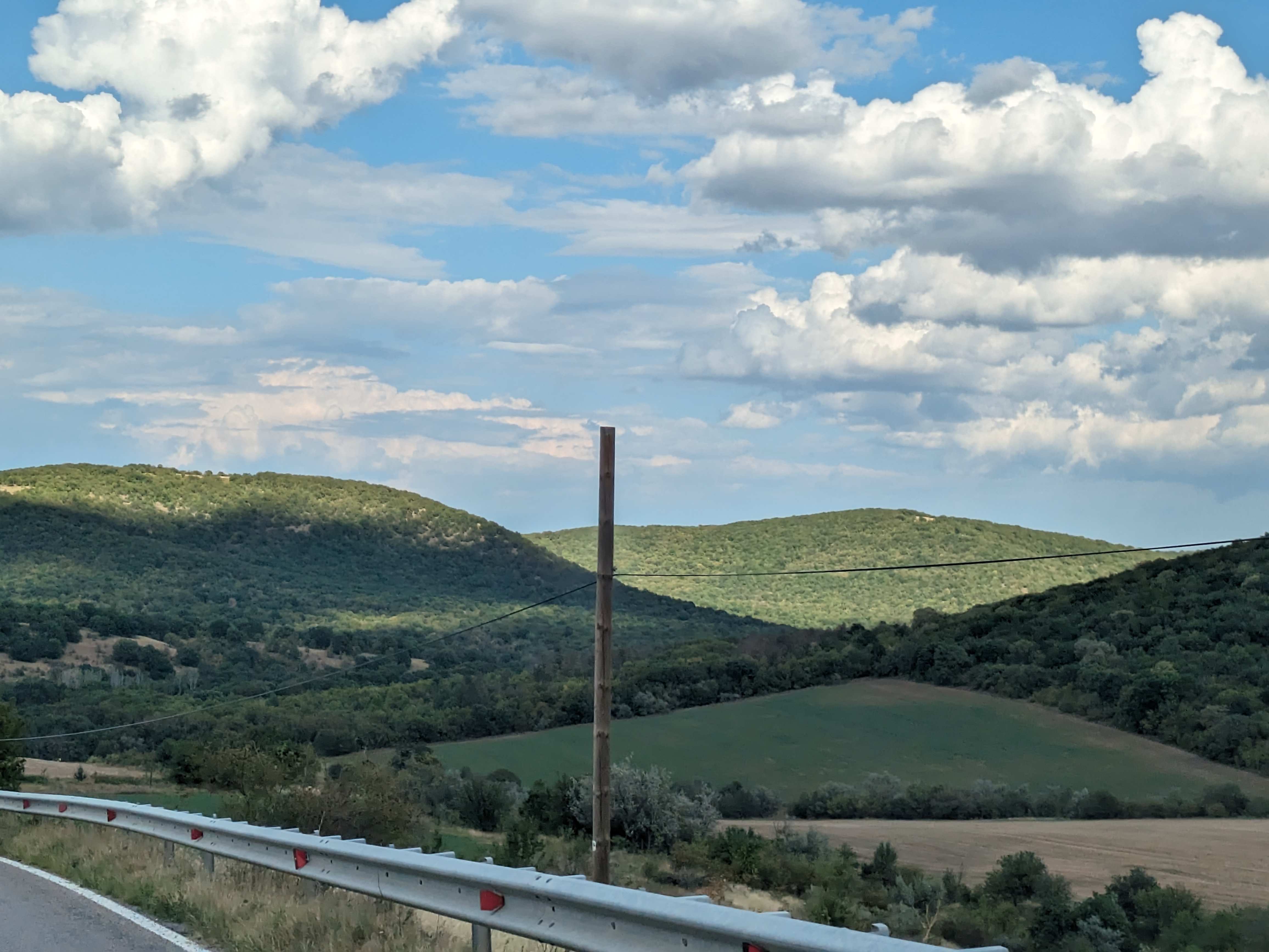 RO, Vedere spre dealul Bujorului