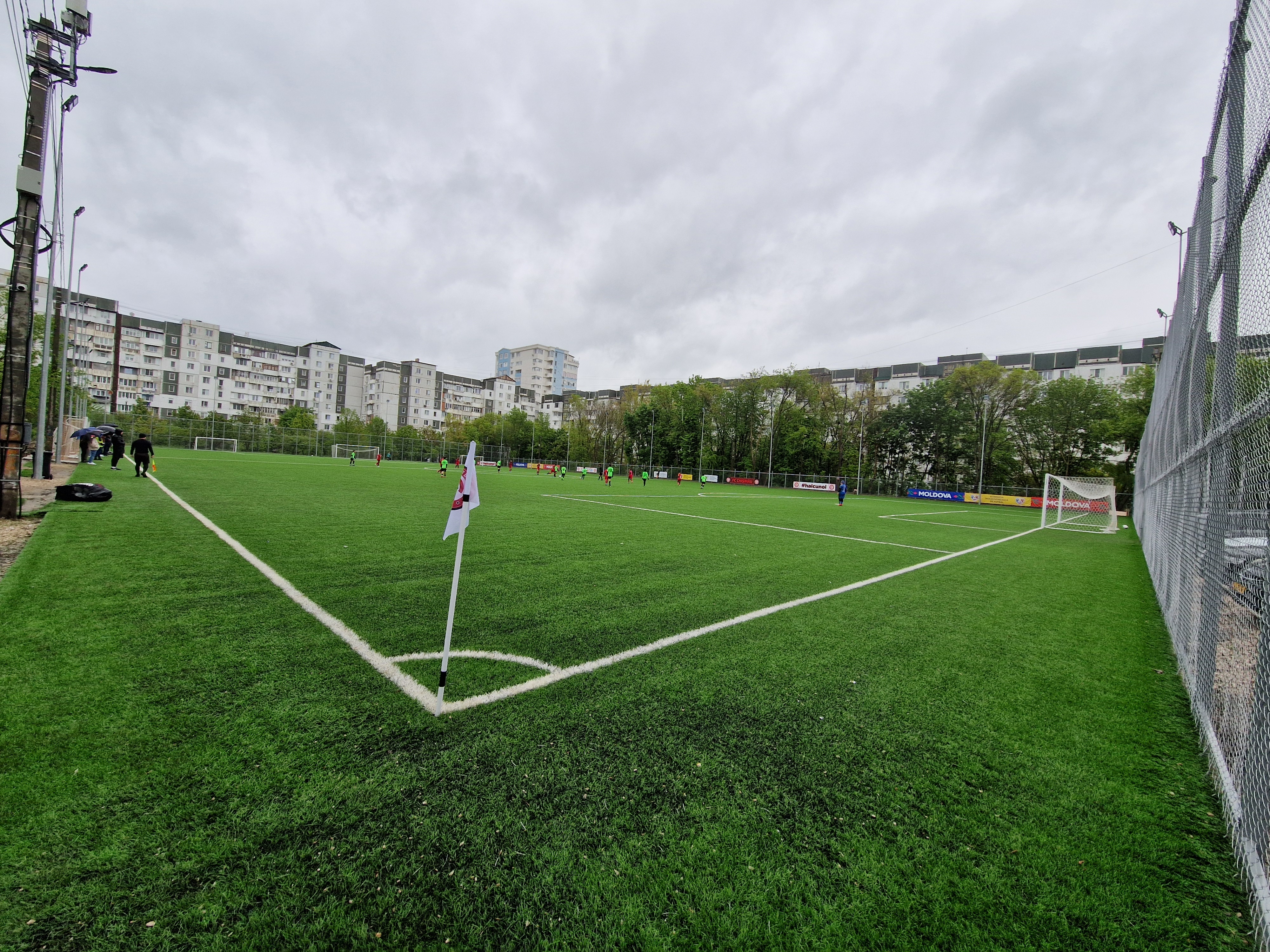 MD, Orasul Chişinău, Teren de fotbal, Corner