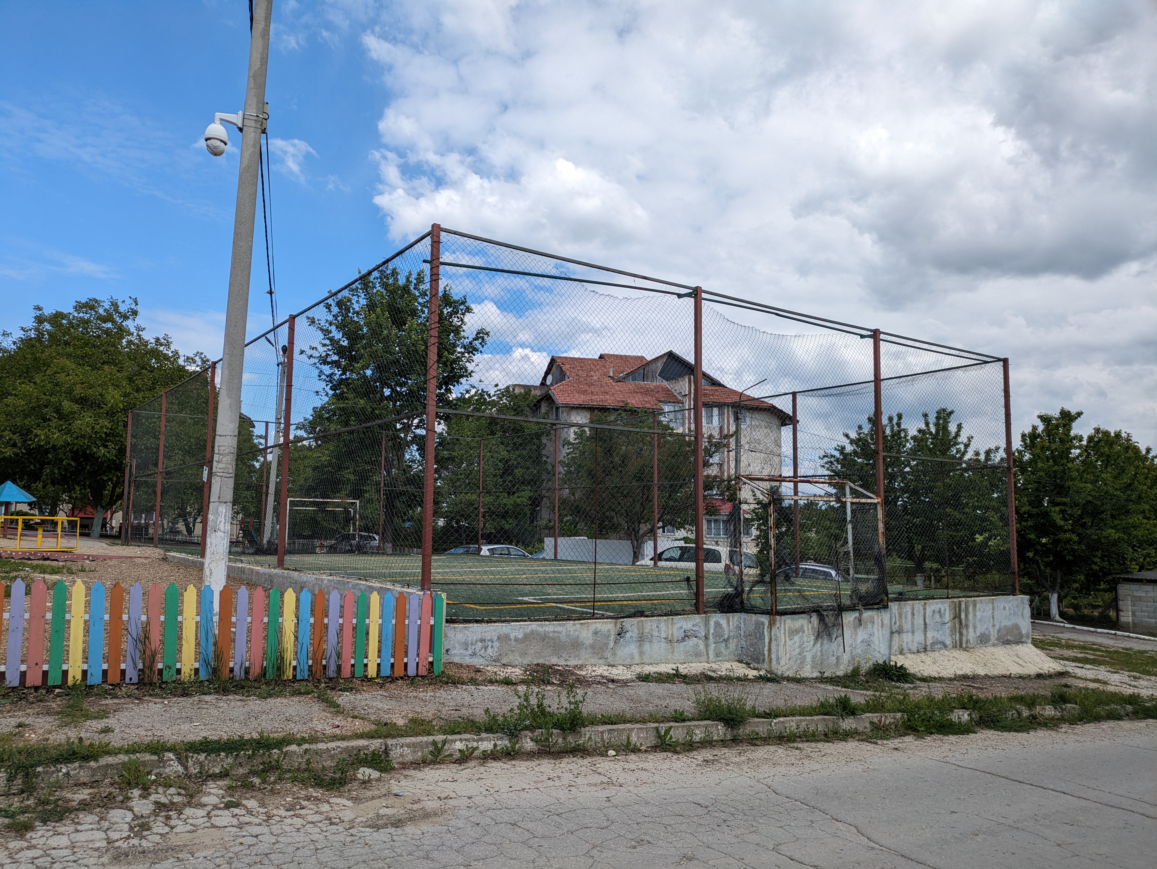 MD, Orasul Ialoveni, Teren de fotbal la Ialoveni Moldova 